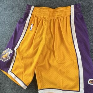 Mitchell & Ness Hardwood Classics Lakers Shorts 2009 Gold Purple NBA‎ M NWT